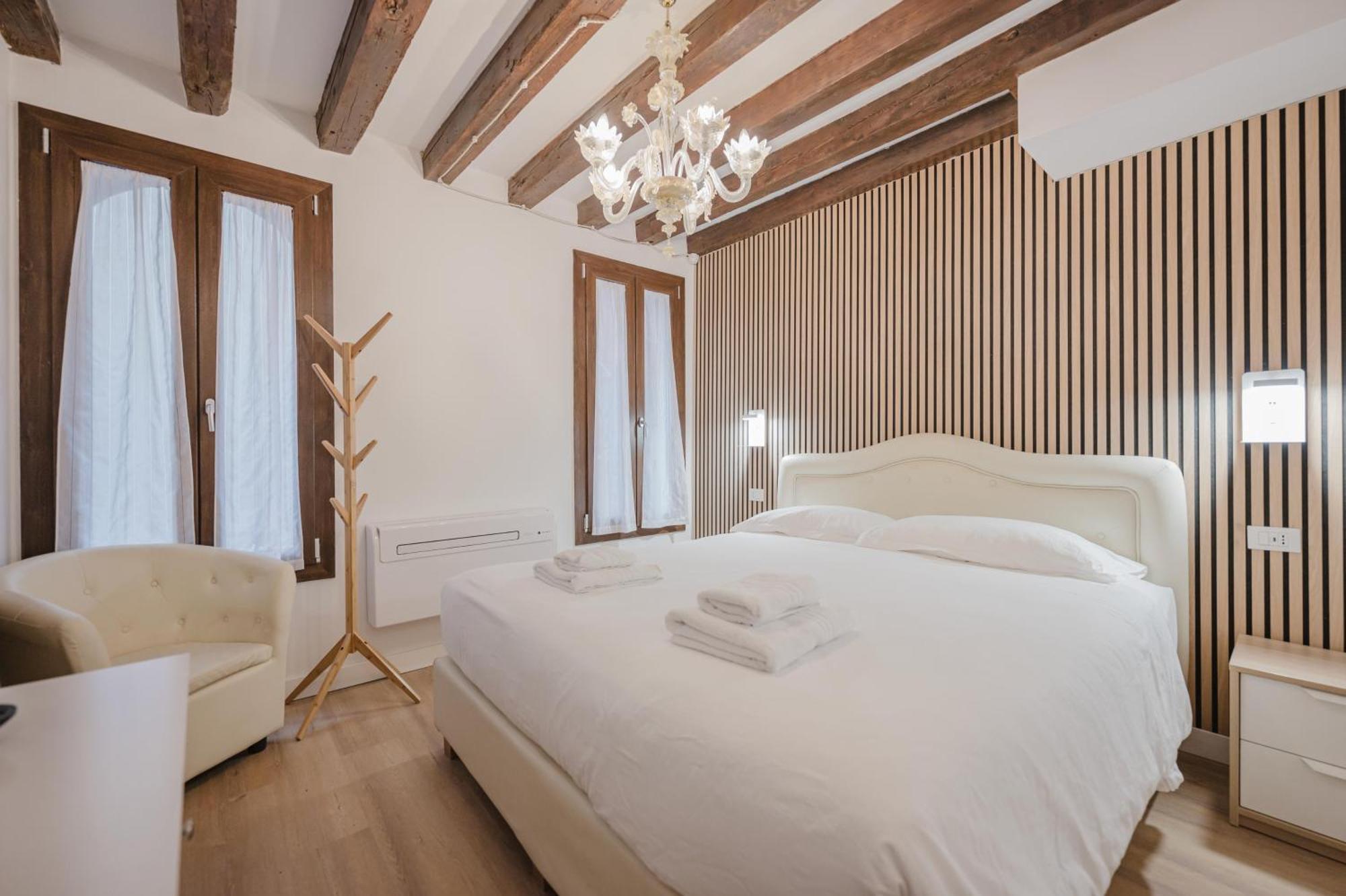 Bed & Breakfast Rialto 707 Venetië